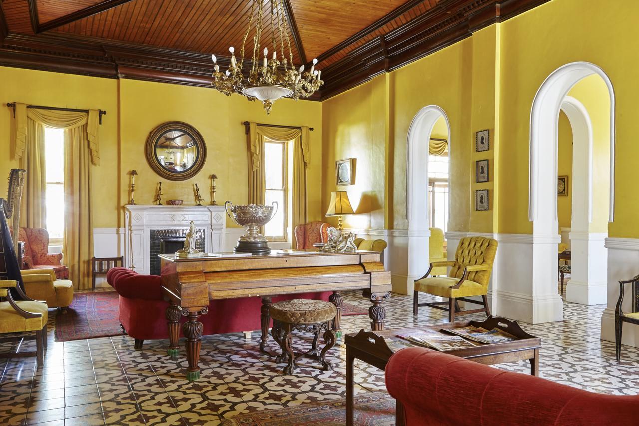 Lord Milner Hotel Matjiesfontein Extérieur photo