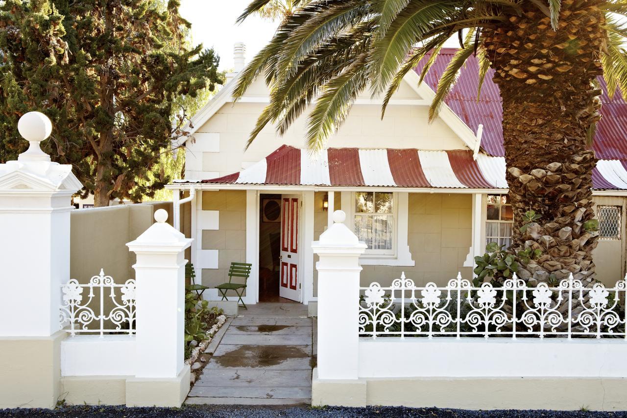 Lord Milner Hotel Matjiesfontein Extérieur photo